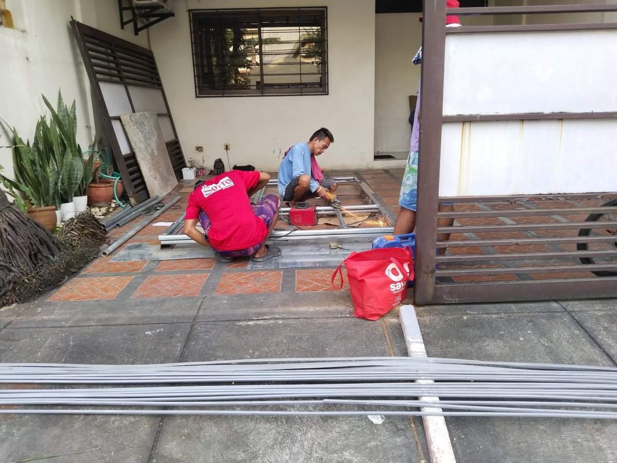 Gate fabrication