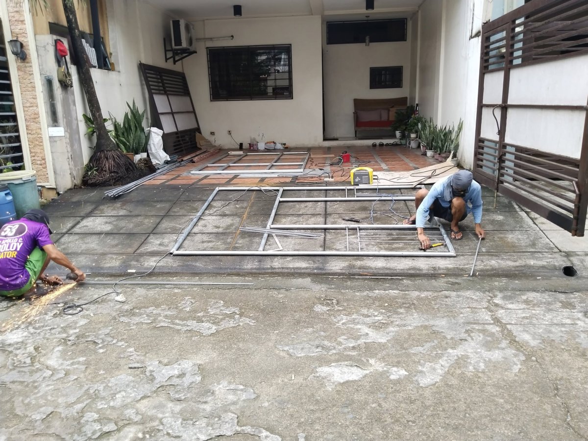 Gate fabrication